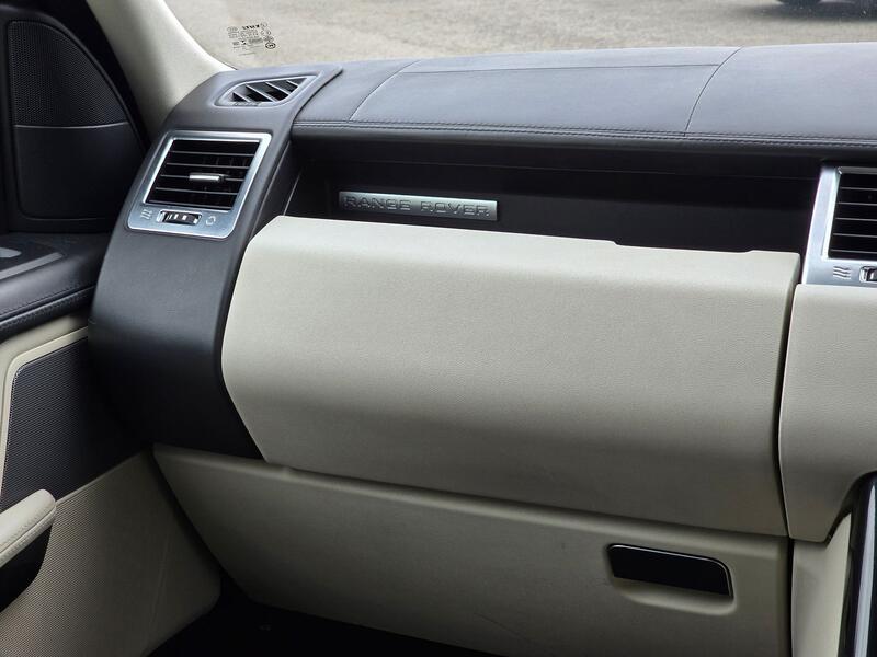 LAND ROVER RANGE ROVER SPORT 3.0 SD V6 HSE Black 2013
