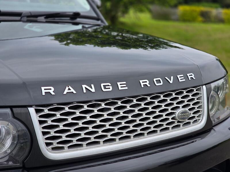 LAND ROVER RANGE ROVER SPORT 3.0 SD V6 HSE Black 2013