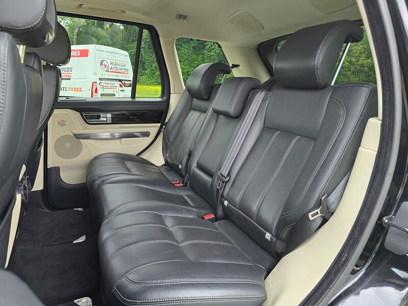 LAND ROVER RANGE ROVER SPORT 3.0 SD V6 HSE Black 2013