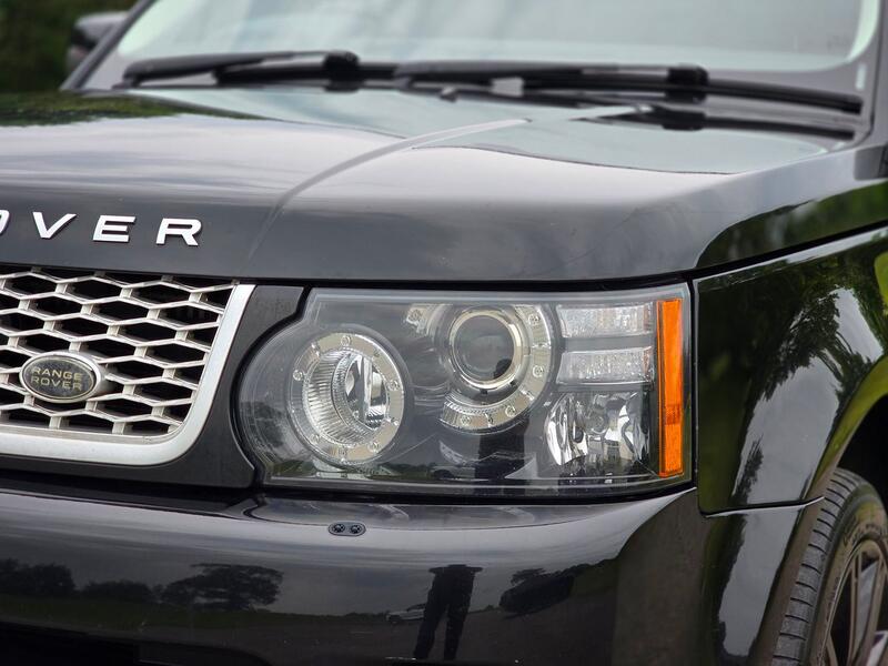 LAND ROVER RANGE ROVER SPORT 3.0 SD V6 HSE Black 2013