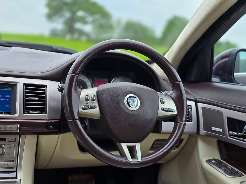 JAGUAR XF 3.0 d V6 Portfolio 2010