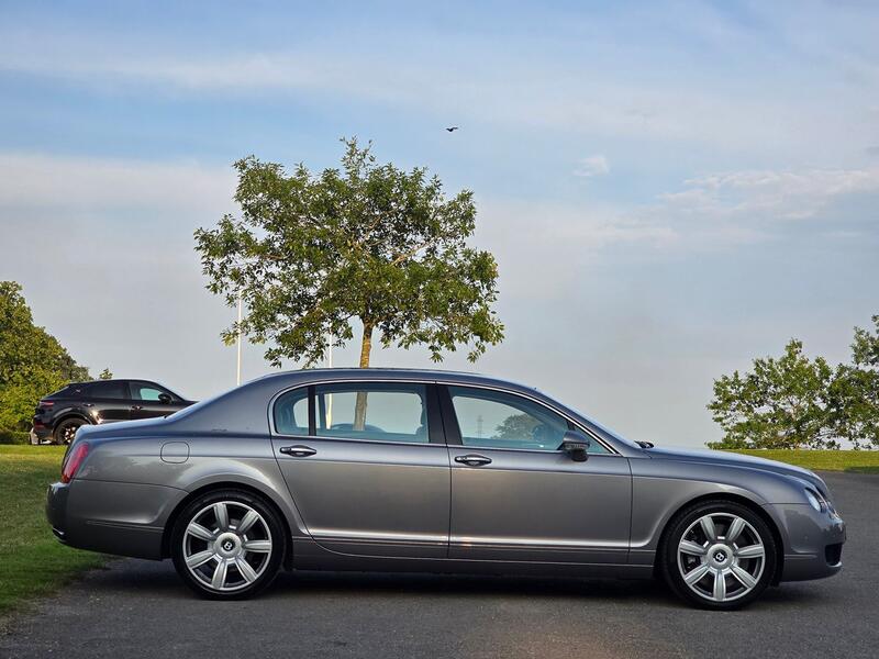 BENTLEY FLYING SPUR  2006
