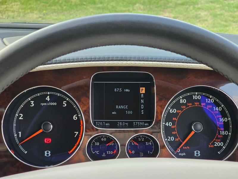 BENTLEY FLYING SPUR  2006