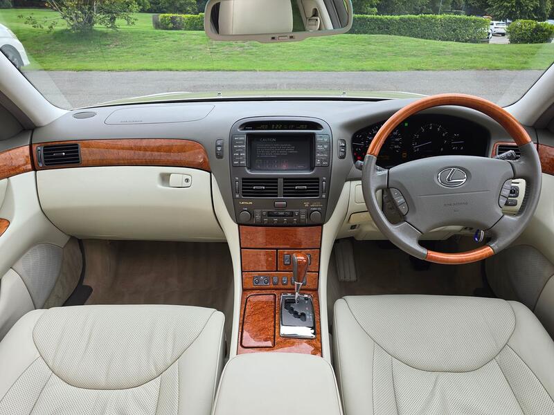LEXUS LS 4.3 430 2004