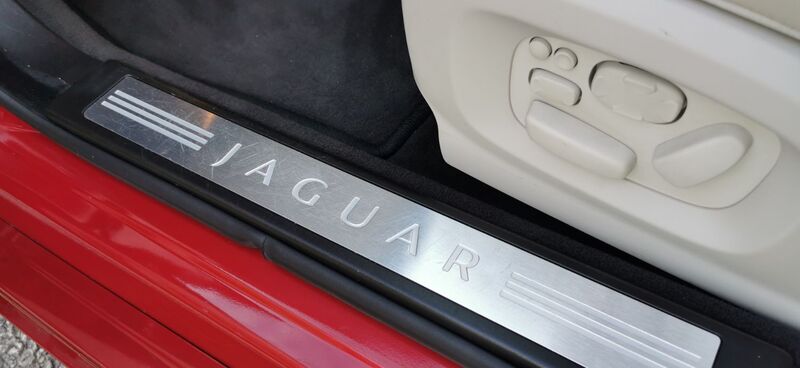 JAGUAR XF 3.0d S V6 Portfolio 4dr 2012