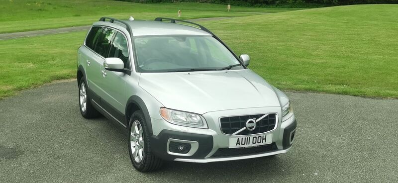 VOLVO XC70 2.4 D5 SE Geartronic AWD 5dr 2011