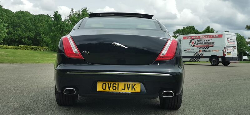 JAGUAR XJ 3.0d V6 Portfolio Auto 4dr 2011