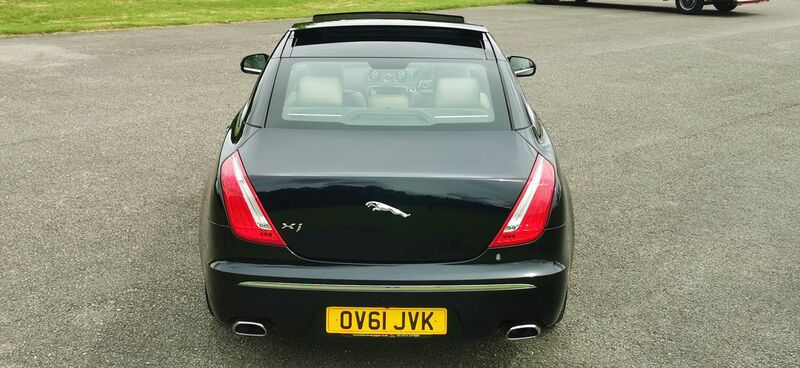 JAGUAR XJ 3.0d V6 Portfolio Auto 4dr 2011