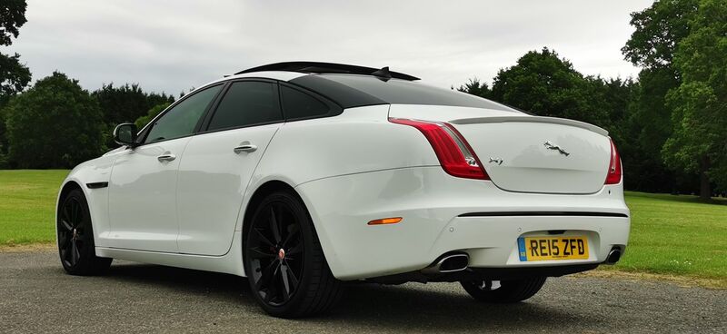 JAGUAR XJ 3.0d V6 Portfolio Auto ss 4dr 2015