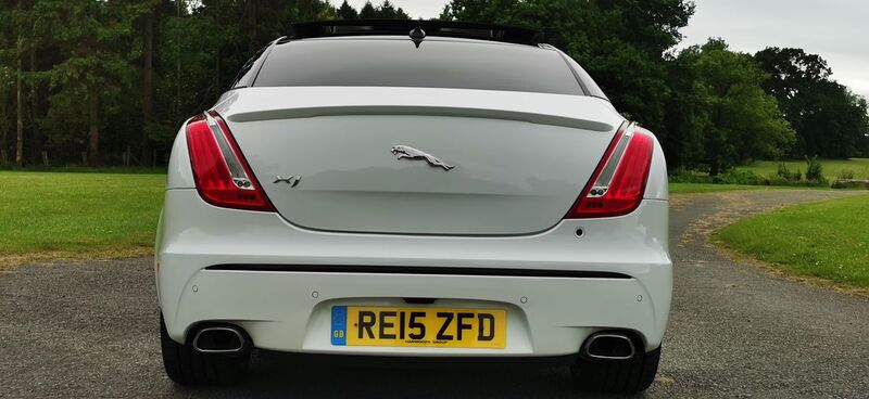 JAGUAR XJ 3.0d V6 Portfolio Auto ss 4dr 2015