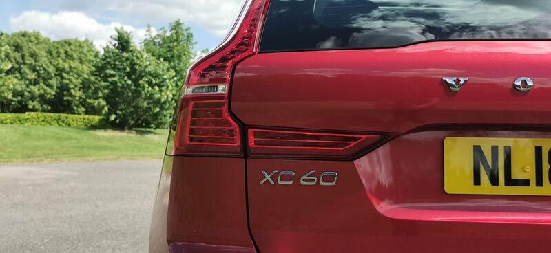 VOLVO XC60 2.0 D4 Inscription Pro Auto AWD Euro 6 ss 5dr 2018