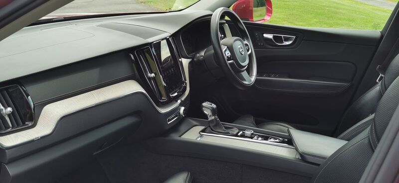 VOLVO XC60 2.0 D4 Inscription Pro Auto AWD Euro 6 ss 5dr 2018