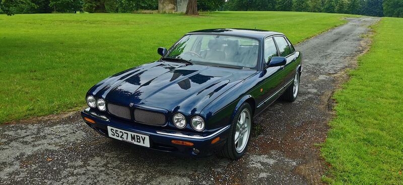 JAGUAR XJR 4.0 V8 Supercharged 4dr 1998