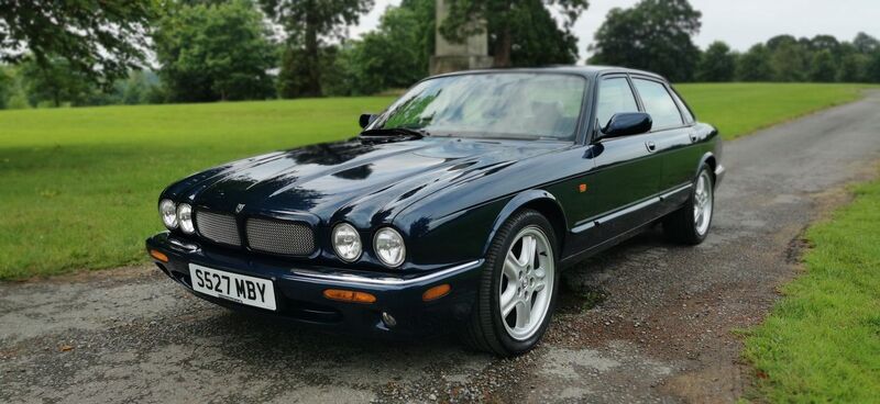 JAGUAR XJR 4.0 V8 Supercharged 4dr 1998