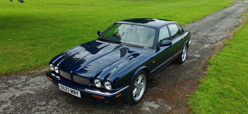 JAGUAR XJR 4.0 V8 Supercharged 4dr 1998