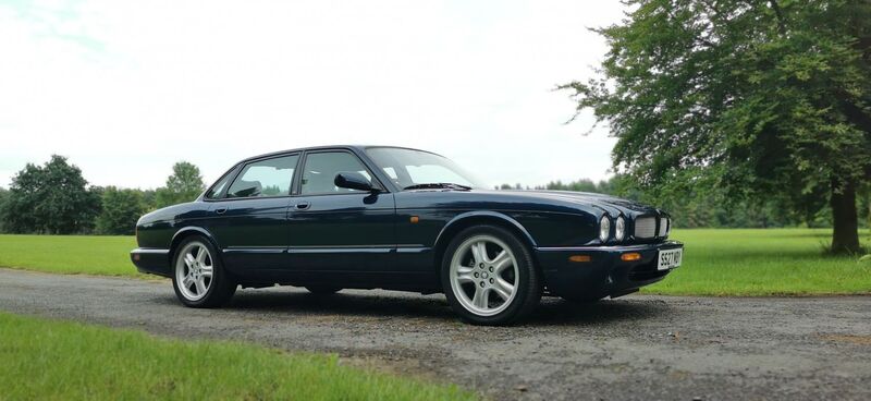 JAGUAR XJR 4.0 V8 Supercharged 4dr 1998