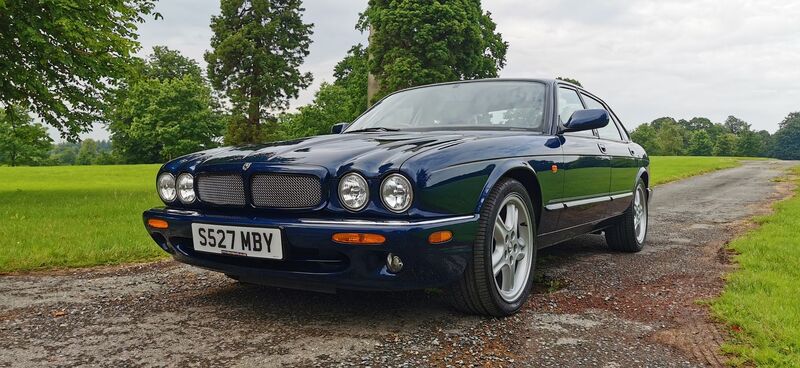 JAGUAR XJR 4.0 V8 Supercharged 4dr 1998