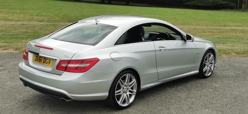 MERCEDES-BENZ E CLASS 3.0 E350 CDI V6 BlueEfficiency Sport G-Tronic Euro 5 2dr 2011