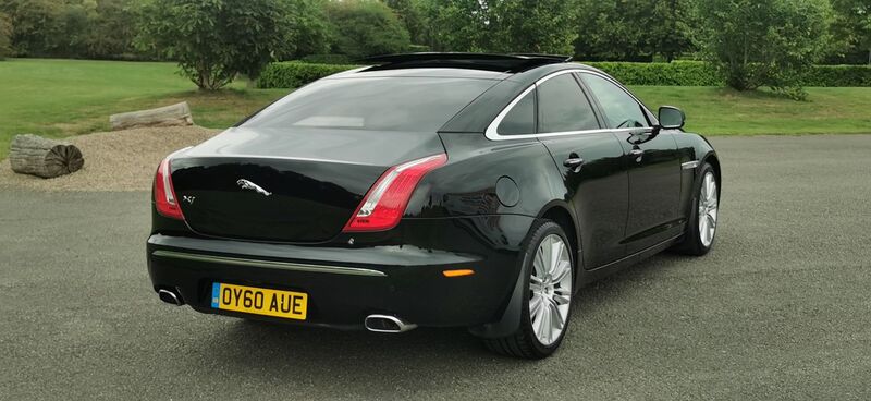 JAGUAR XJ 3.0d V6 Portfolio Auto Euro 5 4dr 2010