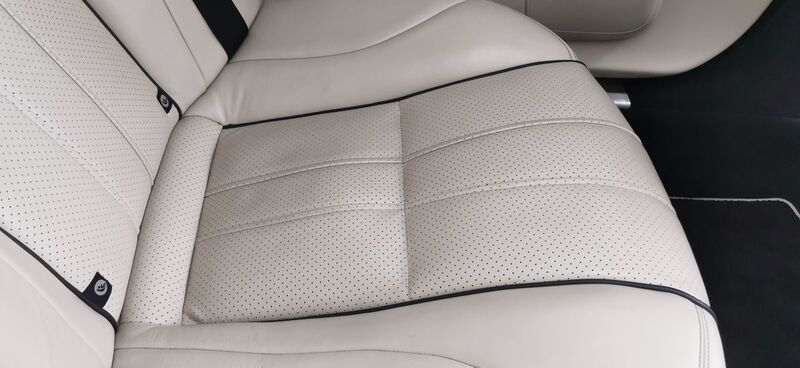 JAGUAR XJ 3.0d V6 Portfolio Auto 4dr LWB 2012