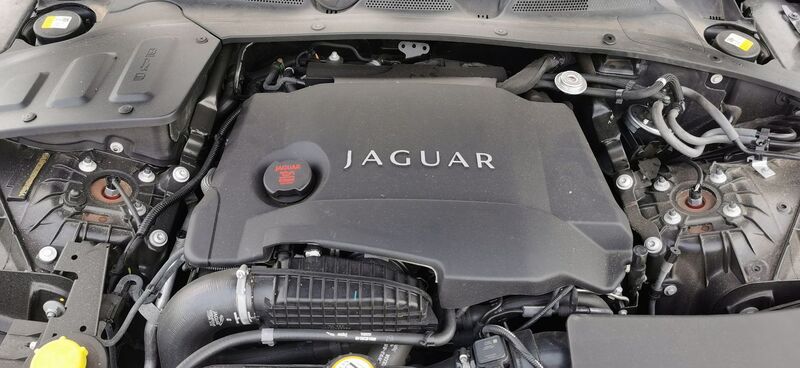 JAGUAR XJ 3.0d V6 Portfolio Auto 4dr LWB 2012
