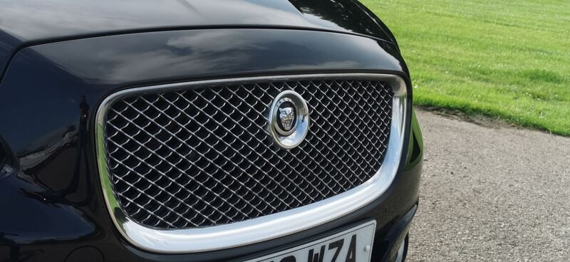 JAGUAR XJ 3.0d V6 Portfolio Auto 4dr LWB 2012