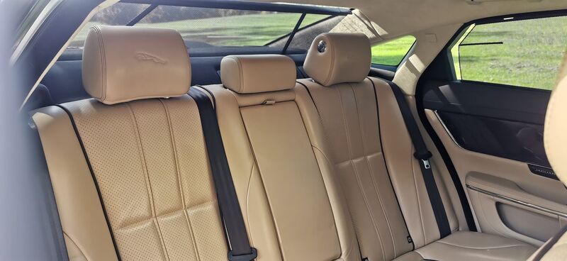 JAGUAR XJ 3.0d V6 Portfolio Auto ss 4dr LWB 2014