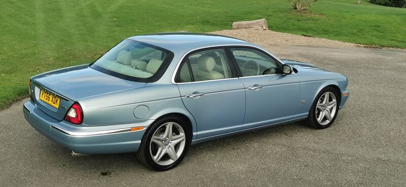 JAGUAR XJ TDVi Executive LWB Saloon 4dr 2006