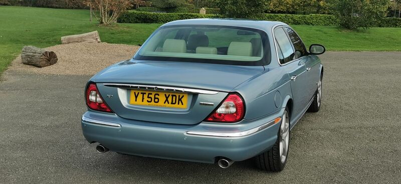 JAGUAR XJ TDVi Executive LWB Saloon 4dr 2006