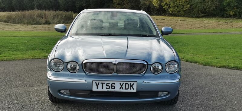 JAGUAR XJ TDVi Executive LWB Saloon 4dr 2006