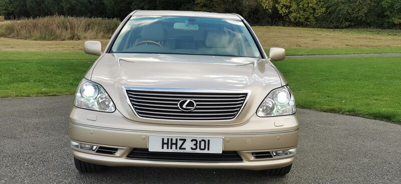 LEXUS LS 430 4.3 4dr Saloon Auto 2004