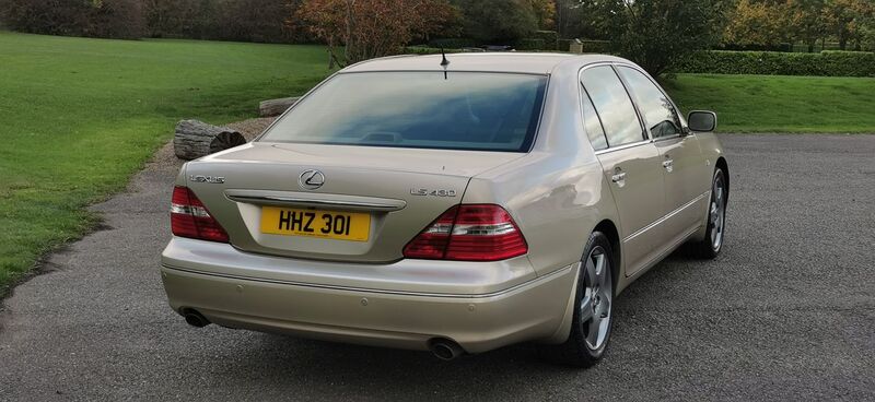 LEXUS LS 430 4.3 4dr Saloon Auto 2004