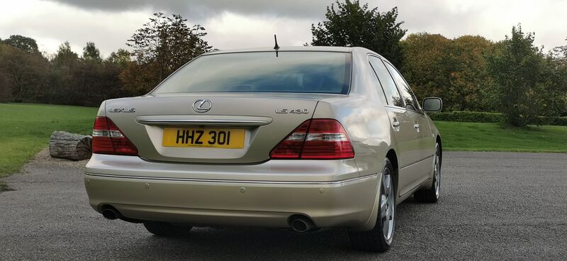 LEXUS LS 430 4.3 4dr Saloon Auto 2004