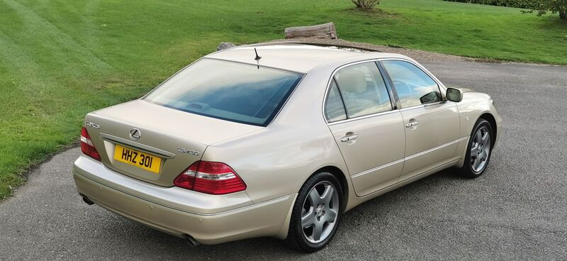 LEXUS LS 430 4.3 4dr Saloon Auto 2004