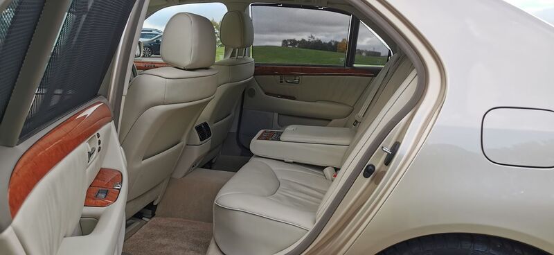 LEXUS LS 430 4.3 4dr Saloon Auto 2004