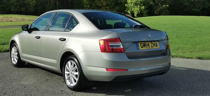 SKODA OCTAVIA 1.6 TDI S Euro 5 ss 5dr 2014