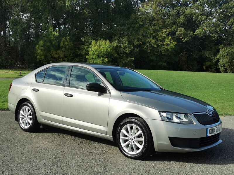 SKODA OCTAVIA 1.6 TDI S Euro 5 ss 5dr 2014