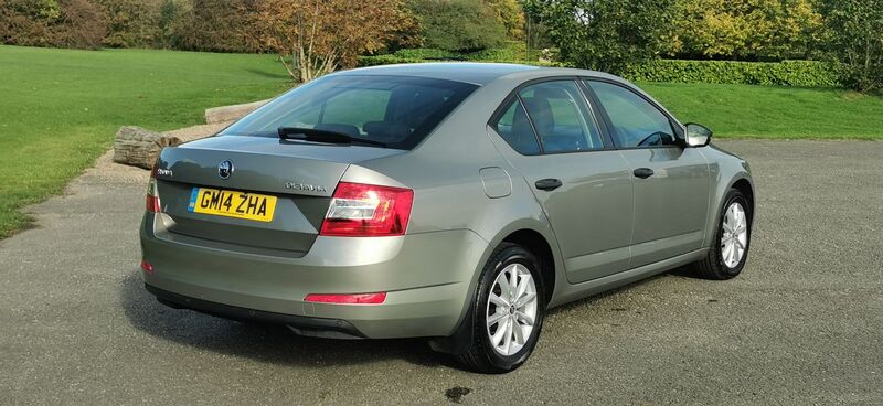 SKODA OCTAVIA 1.6 TDI S Euro 5 ss 5dr 2014