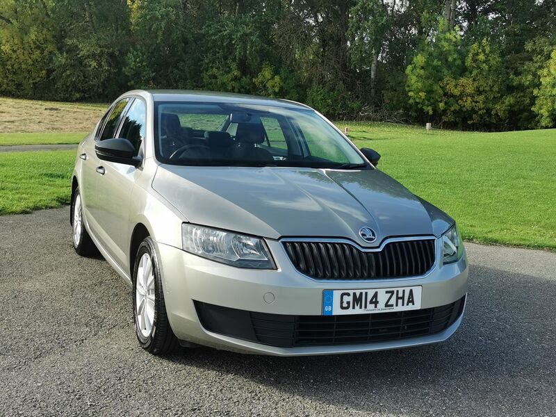 SKODA OCTAVIA 1.6 TDI S Euro 5 ss 5dr 2014