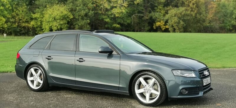 AUDI A4 AVANT 3.0 TDI Executive SE quattro Euro 4 5dr 2009