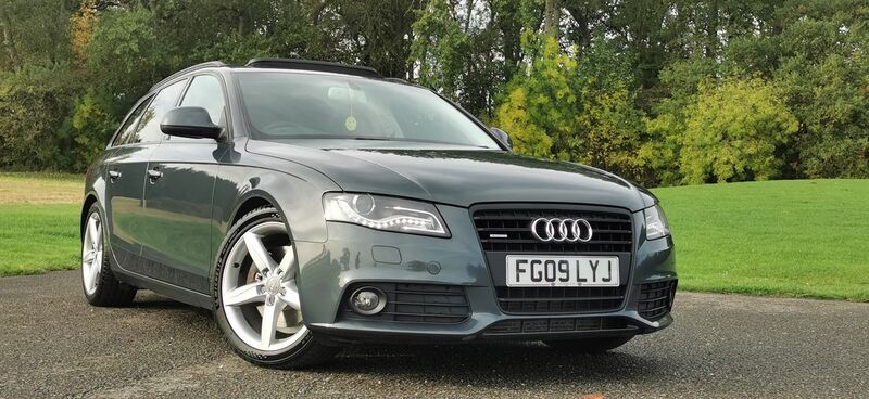 AUDI A4 AVANT 3.0 TDI Executive SE quattro Euro 4 5dr 2009