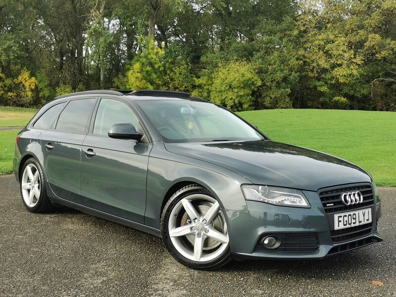 AUDI A4 AVANT 3.0 TDI Executive SE quattro Euro 4 5dr 2009