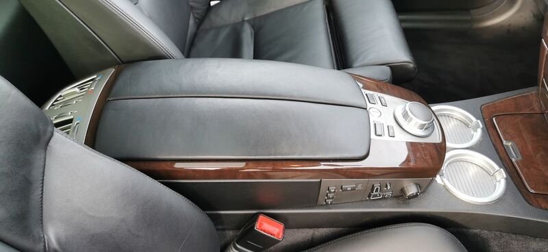BMW 7 SERIES 3.0 730d Sport Auto 4dr Saloon Auto 2008
