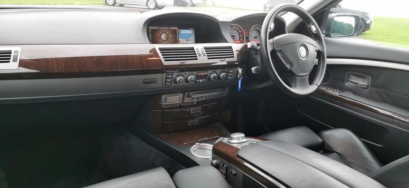 BMW 7 SERIES 3.0 730d Sport Auto 4dr Saloon Auto 2008