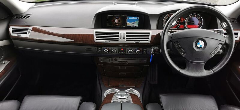 BMW 7 SERIES 3.0 730d Sport Auto 4dr Saloon Auto 2008