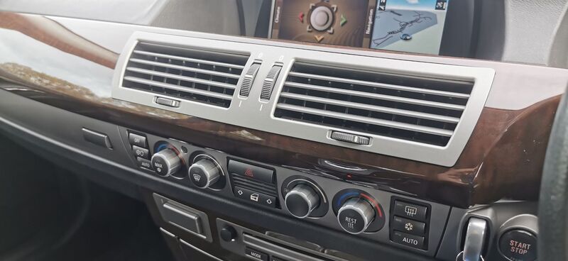 BMW 7 SERIES 3.0 730d Sport Auto 4dr Saloon Auto 2008