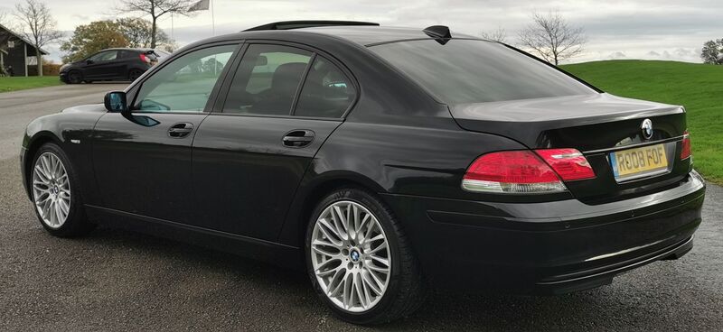 BMW 7 SERIES 3.0 730d Sport Auto 4dr Saloon Auto 2008