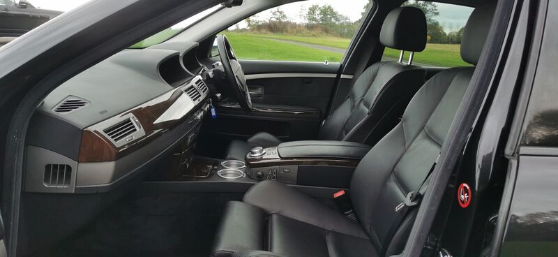 BMW 7 SERIES 3.0 730d Sport Auto 4dr Saloon Auto 2008