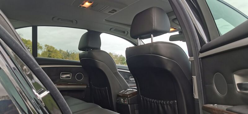 BMW 7 SERIES 3.0 730d Sport Auto 4dr Saloon Auto 2008