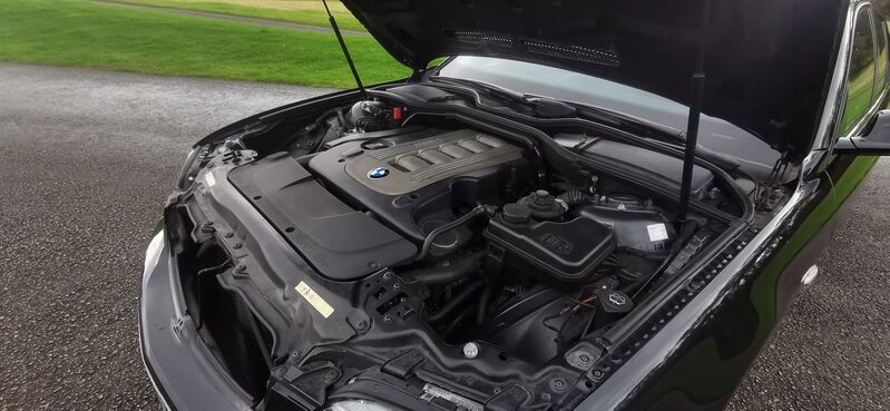 BMW 7 SERIES 3.0 730d Sport Auto 4dr Saloon Auto 2008